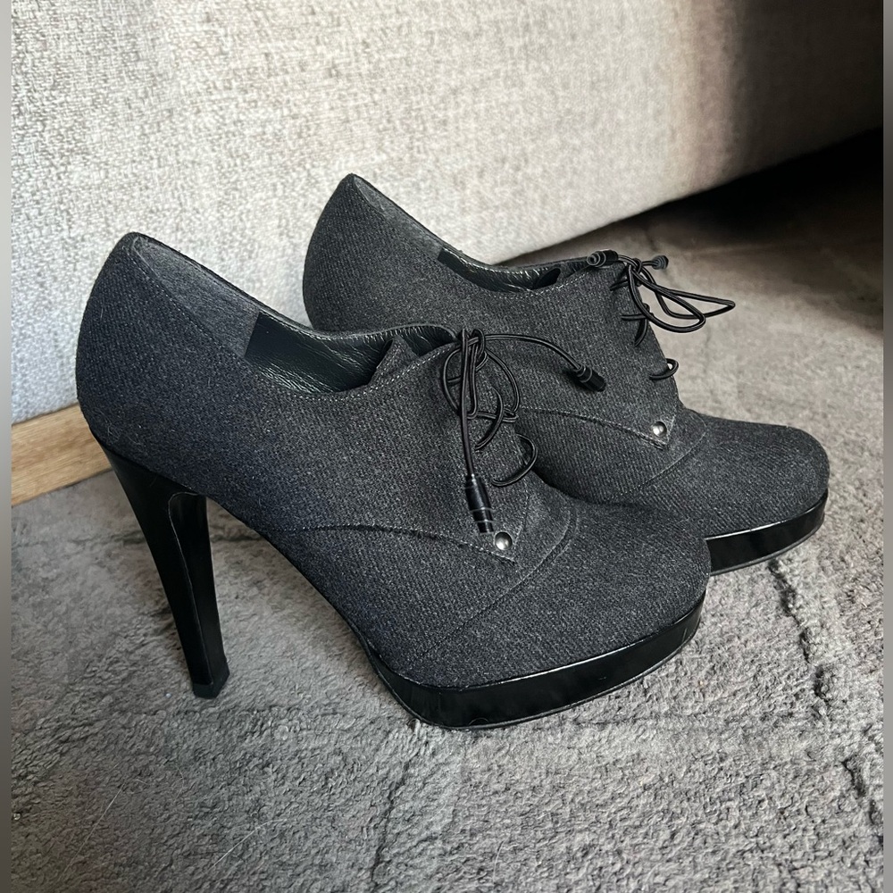 Stuart Weitzman Charcoal Lace-Up Heels